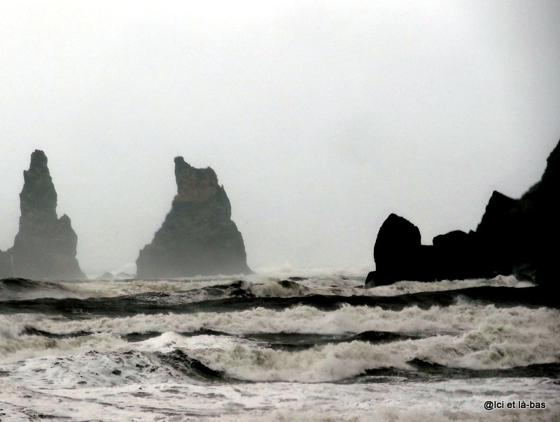 Mer colérique à Vik, Islande